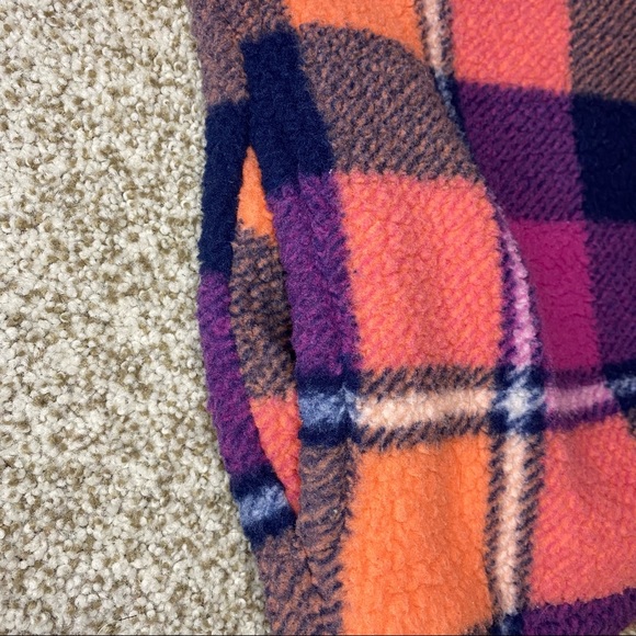 SOLD American Eagle plaid Sherpa half zip small - Picture 9 of 9